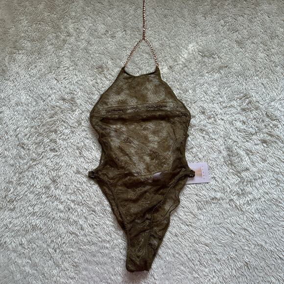 NWT M Savage X Fenty Chantilly Teddy olive lace chain halter Bodysuit open back - Picture 2 of 7